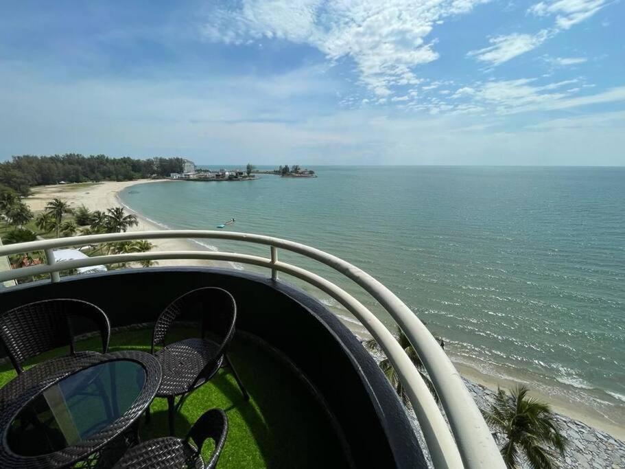 The Arena Tanjung Tuan Port Dickson Lägenhet Exteriör bild